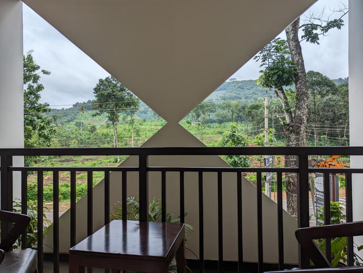 Royalton Residency Hotel Mundakayam ภายนอก รูปภาพ